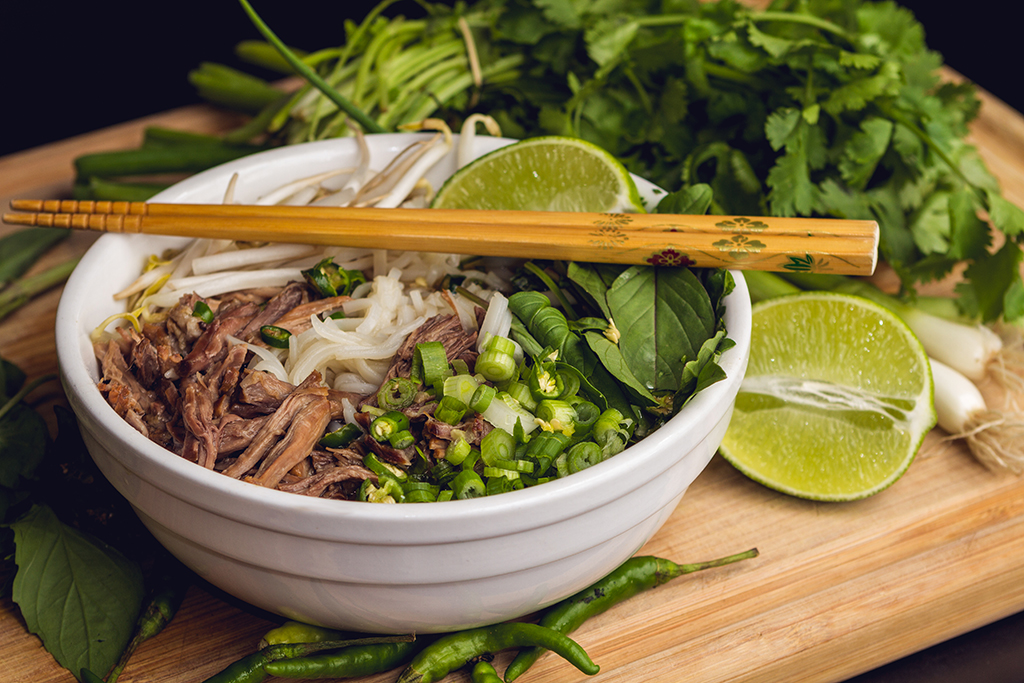 IMAGE: http://img.fae.ro/4e144f.jpeg