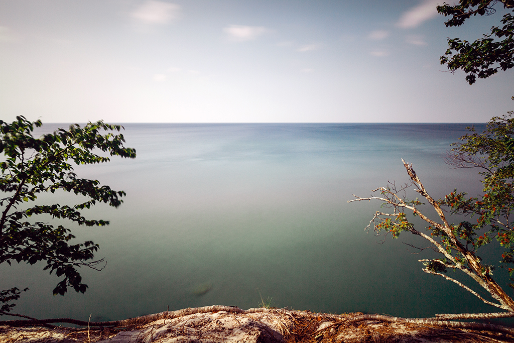 IMAGE: http://img.fae.ro/a8b6d4.jpeg